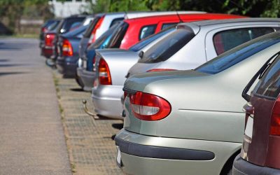 La tarjeta de residencia para aparcar el coche y el ahorro diario que supone