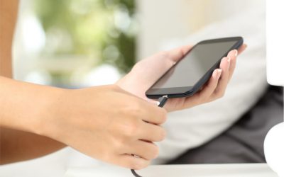 ¿Es posible ahorrar al cargar el teléfono móvil?